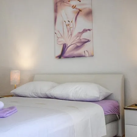 Sena Appartement *